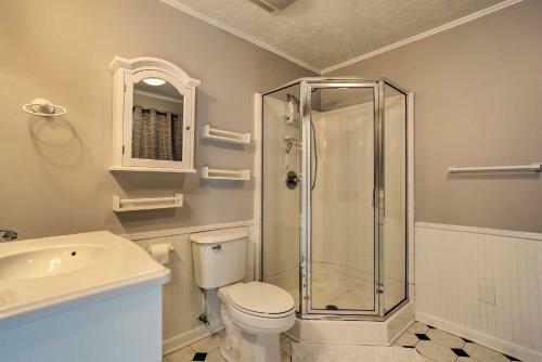 Renovated Mountain Home, 5 Mins To Downtown Boone!