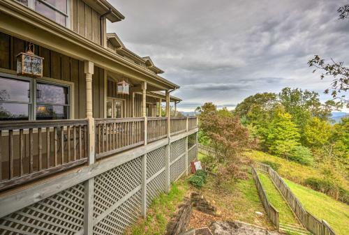 Heavenly Mountain Retreat - 4 Miles To Downtown!