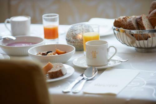 Superior Hotel Brigitte