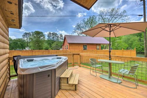 Cozy Cabin On Tuckasegee River - Near Tsali!