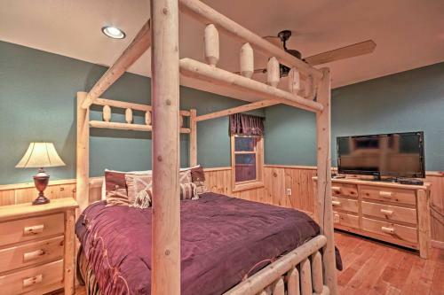 Southern Comfort Cabin With Hot Tub And Pool Table