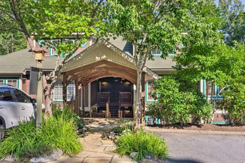 Apartamento Burnsville Mtn Condo With Private Deck And Views!