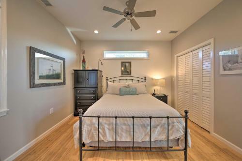 Seaside Cottage With Private Pier - 3 Miles To Beach