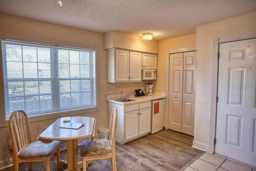 1205l Home