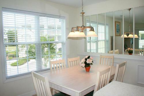 2206 Villa