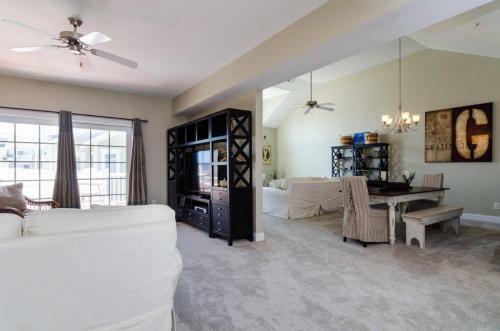 Carolina Bay Unit 204
