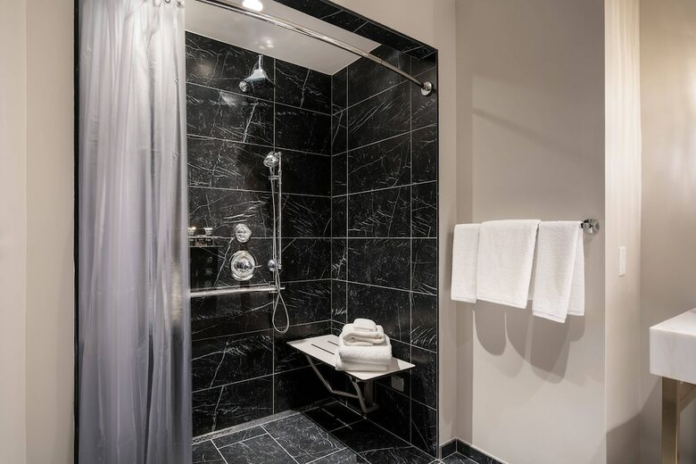 Grand Bohemian Hotel Charlotte, Autograph Collection