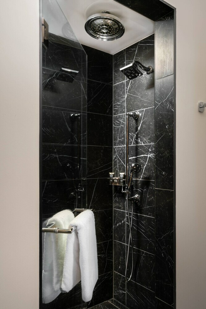 Grand Bohemian Hotel Charlotte, Autograph Collection
