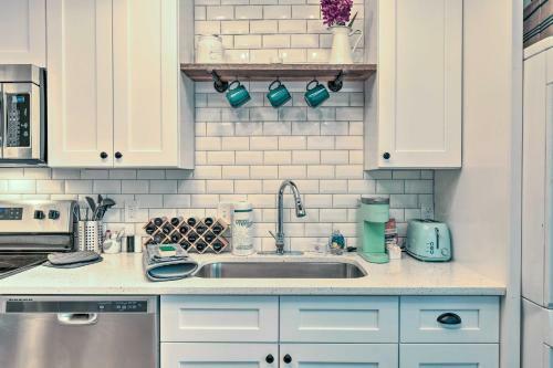 Apartamento Chic Charlotte Getaway - 5 Miles To Downtown!