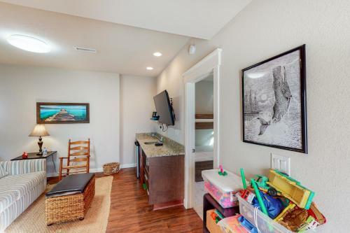 Never Ending Shorey Cb27