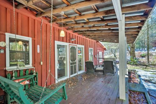 Da Barn Cashiers Area Cottage On Private Meadow!
