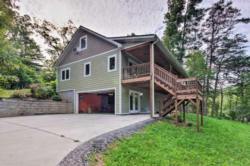 Home With Deck, Swings, Game Rm-8mi To Asheville