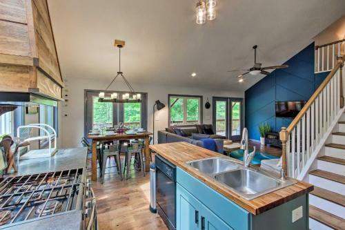Home With Deck, Swings, Game Rm-8mi To Asheville