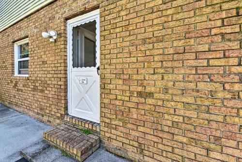 Apartamento 1 Ocean Fun Emerald Isle Apt, 30yds To Beaches!