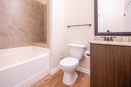 Apartamento Viagem - Durham - 1br W/parking, Balcony