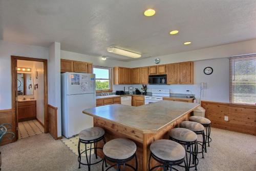 Breezy Point #37-f