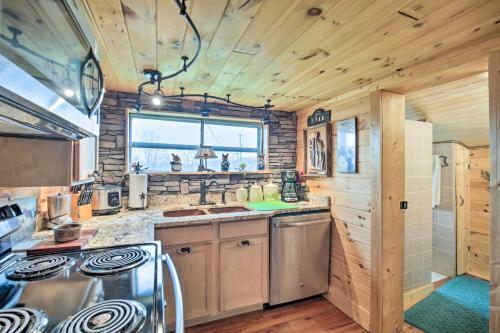 Appalachian Cottage - 3 Mi To Chatuge Lake!