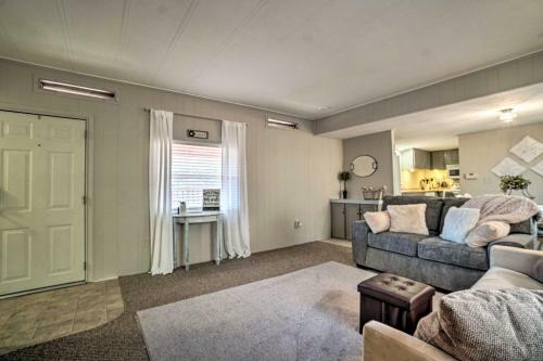 Welcoming Cabin Less Than 10 Miles From Hayesville!