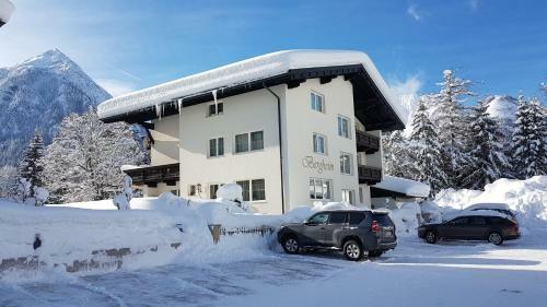 Hostal Bergheim