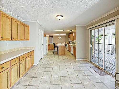 New Listing! Apple Country Retreat With Fire Pit Home