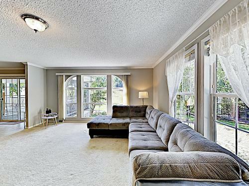New Listing! Apple Country Retreat With Fire Pit Home