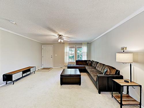 New Listing! Apple Country Retreat With Fire Pit Home