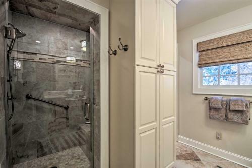 Mirror Lake Cottage With Private Deck, Waterfall