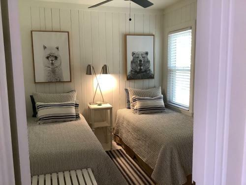 Lower Lake Cottage