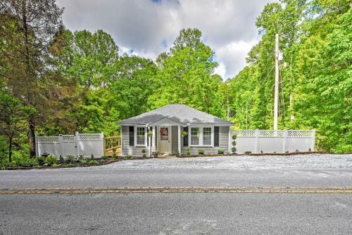 Renovated Highlands Cottage 3 Mi To Downtown!