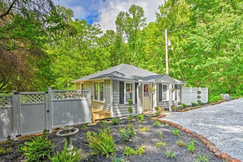 Renovated Highlands Cottage 3 Mi To Downtown!