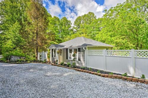 Renovated Highlands Cottage 3 Mi To Downtown!