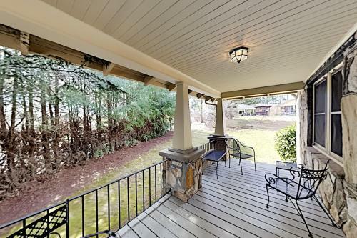 Vintner's Cottage At Burntshirt Vineyards Home