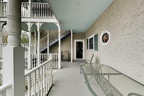 Apartamento Maxwell House #2 Merlot - Kitchenette & 2 Porches Duplex