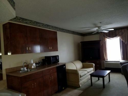 Hotel American Inn & Suites High Point, Nc University