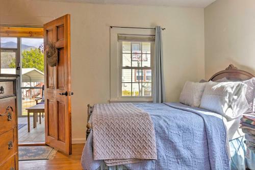 The Rock Cottage - Quiet Escape With Porch!