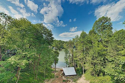 Brand-new Lakefront Retreat With Boathouse Home