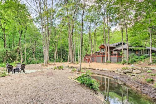Lake Toxaway Cabin With Fire Pit - 1mi To Marina