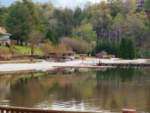 Lake Lure Waterfront At Rumbling Bald With Docks, Views And Use Home