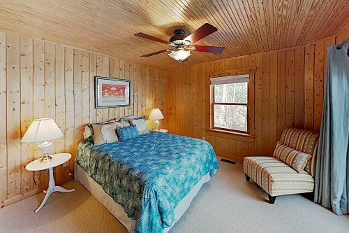 Lake Lure Waterfront At Rumbling Bald With Docks, Views And Use Home