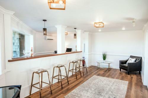 Bed & Breakfast The Burrus House Inn Waterfront Suites
