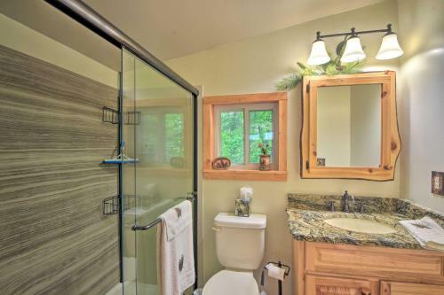 Remodeled Smokies Retreat With Fire Pit And Grill!