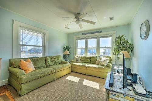 Island Time Cottage With Grill, Walk To Beach