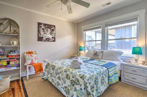 Island Time Cottage With Grill, Walk To Beach