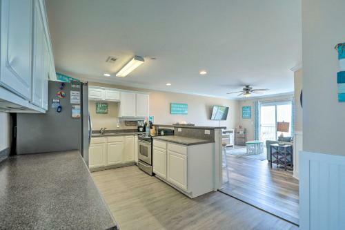 Apartamento Bright Condo With Balcony, 1 Block To Beach!