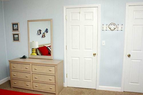 Family Vacation With Great Ocean Views, 3 Brs 2 Baths, Ncoiw