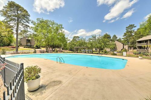 Apartamento Lakeview Condo With Resort Pool 2 Mi To Golf!