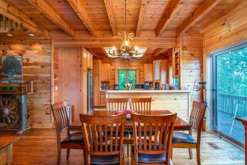 Private Mountaintop Cabin