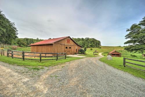 Thurmond Cabin On Alpaca Farm Near Wineries!