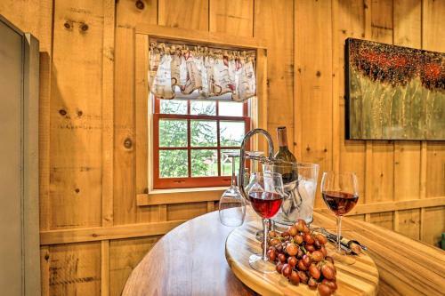 Thurmond Cabin On Alpaca Farm Near Wineries!