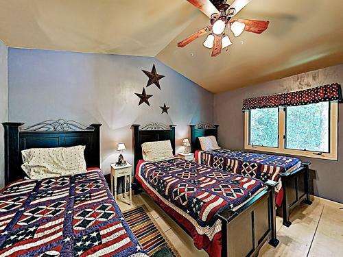 New Listing! ?bear Creek Cabin? On Hogback Lake Home